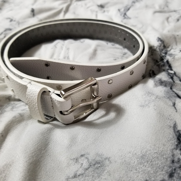 DKNY White Silver Pebble Studded Skinny Belt - Picture 2 of 4